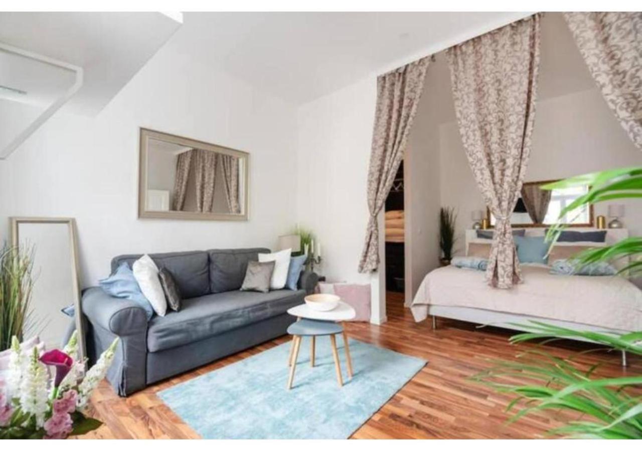 Luxurious And Bright, 5 Min To City Center Apartment เวียนนา ภายนอก รูปภาพ