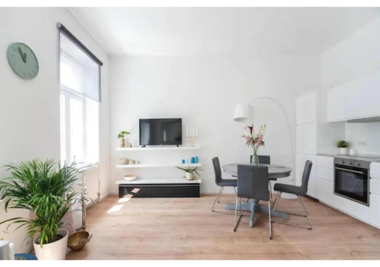 Luxurious And Bright, 5 Min To City Center Apartment เวียนนา ภายนอก รูปภาพ