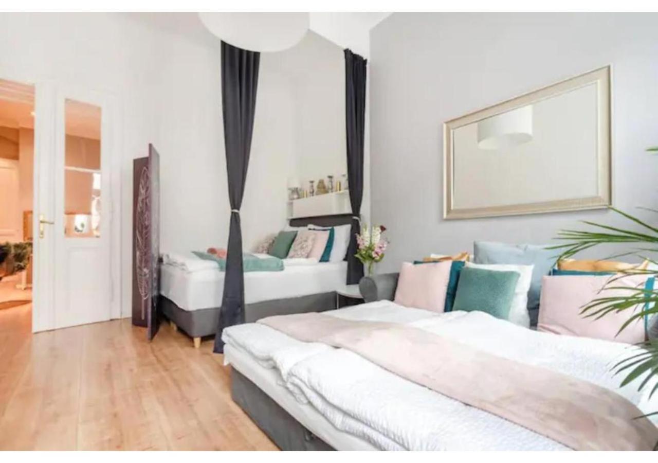 Luxurious And Bright, 5 Min To City Center Apartment เวียนนา ภายนอก รูปภาพ