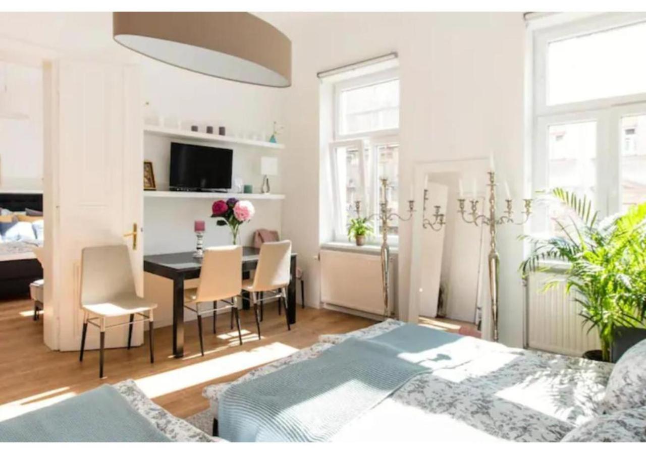 Luxurious And Bright, 5 Min To City Center Apartment เวียนนา ภายนอก รูปภาพ