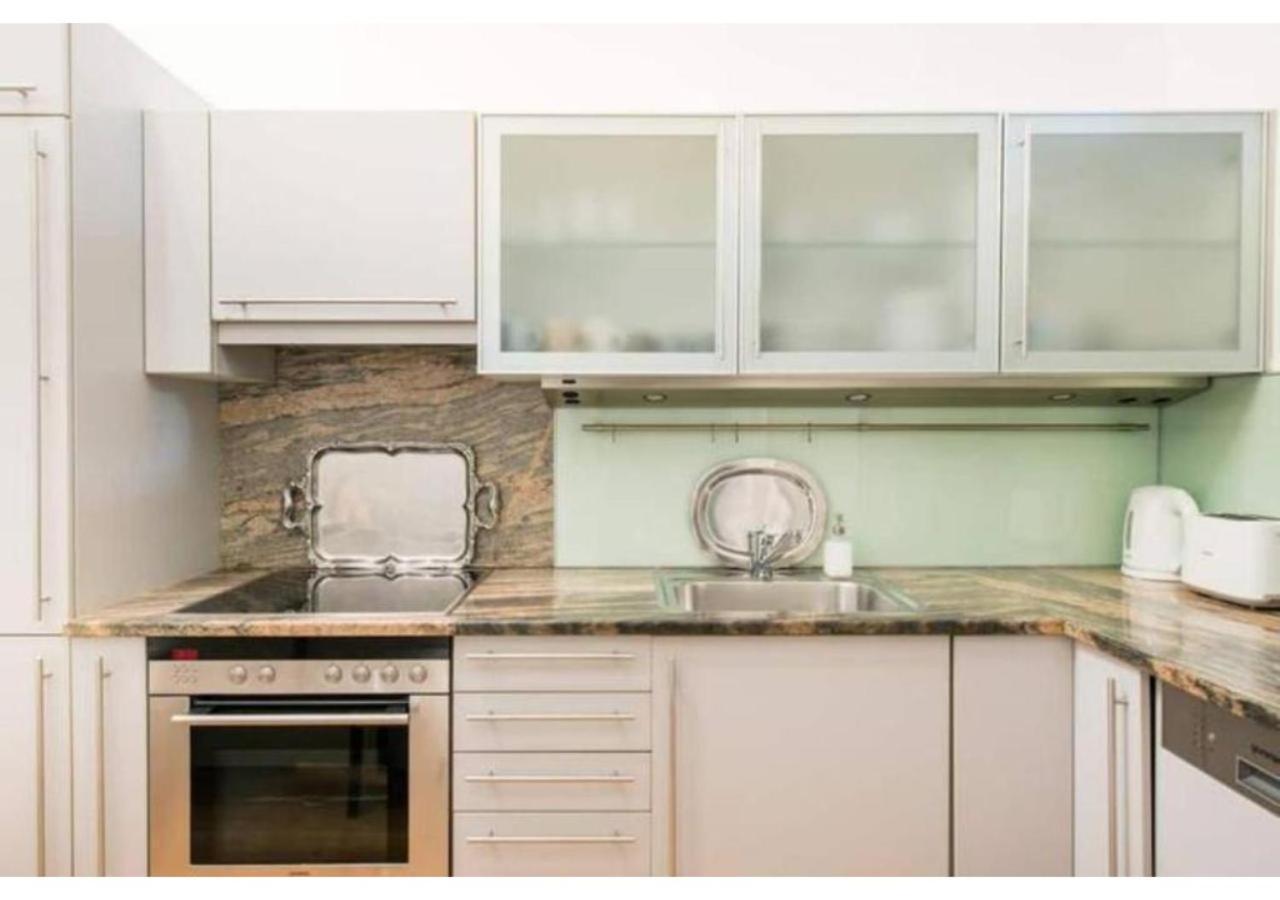 Luxurious And Bright, 5 Min To City Center Apartment เวียนนา ภายนอก รูปภาพ